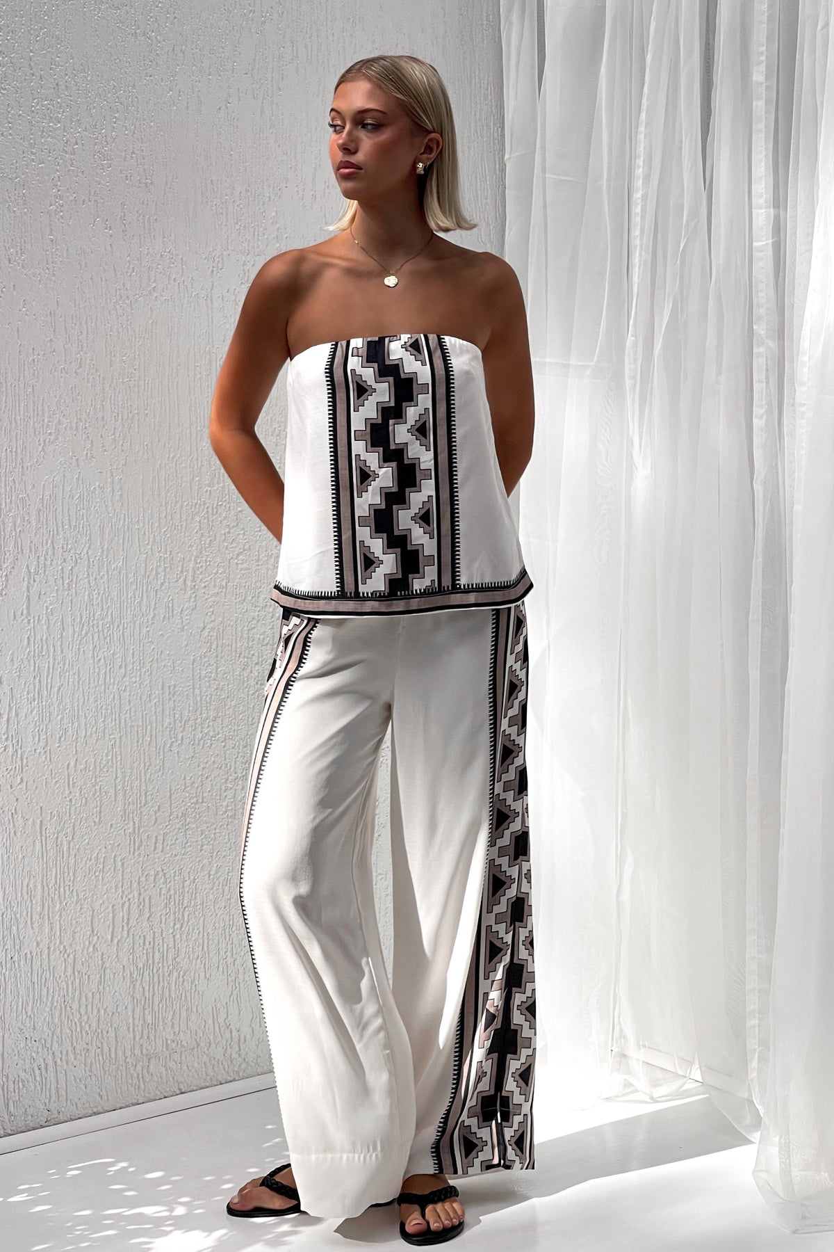 Taja Set