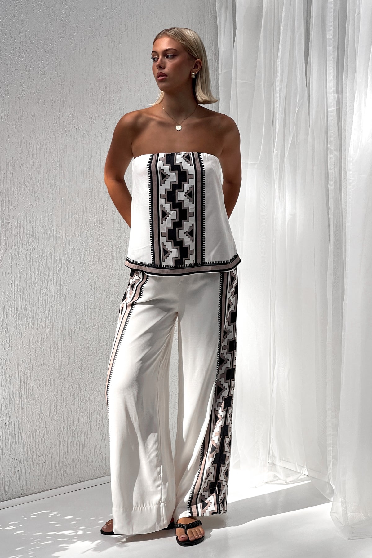 Taja Set