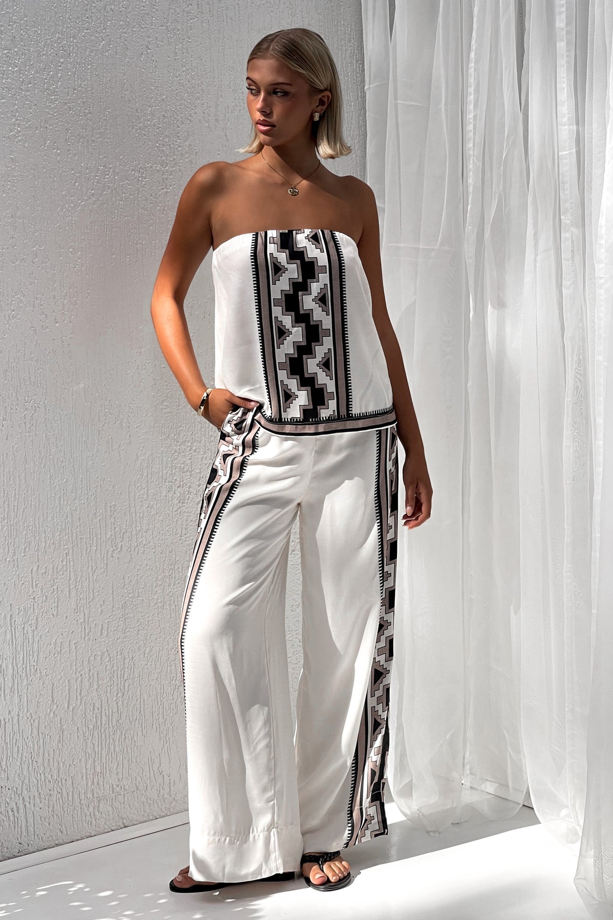 Taja Set