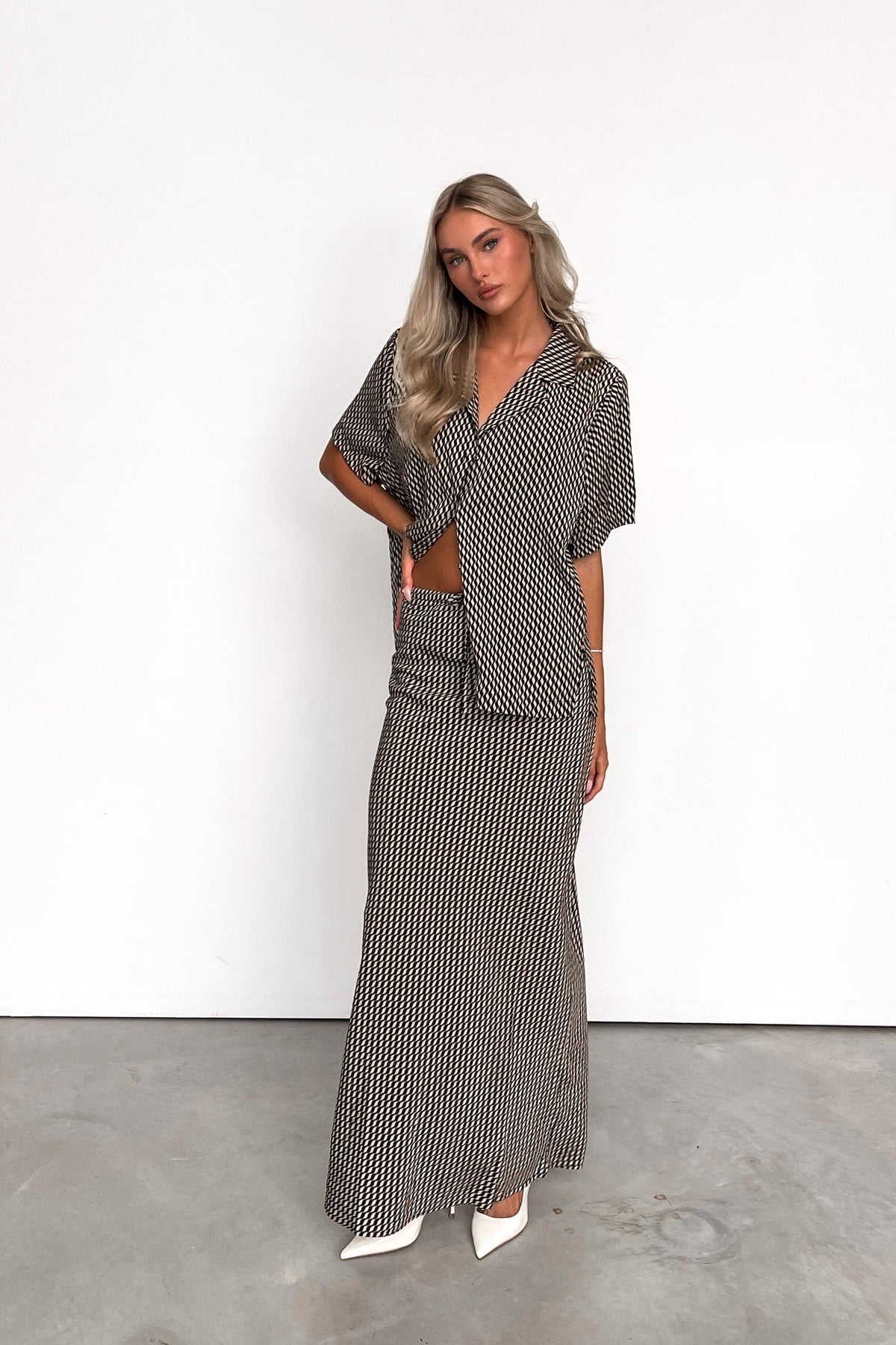 Noa Skirt, BLACK, BOTTOMS, MAXI SKIRT, new arrivals, POLYESTER, SETS, SKIRT, SKIRTS, , -MISHKAH