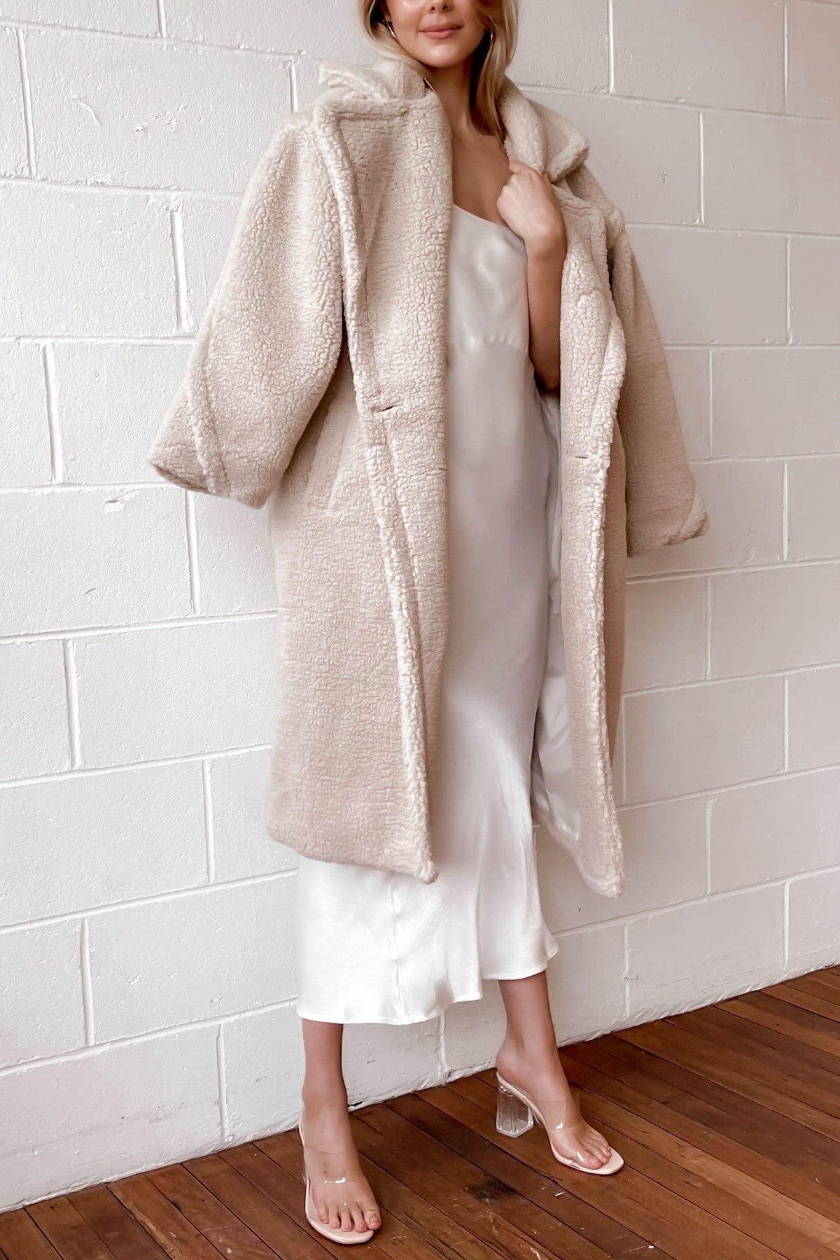 Olicia Coat, BEIGE, COAT, JACKETS, LONG SLEEVE, POLYESTER, , -MISHKAH