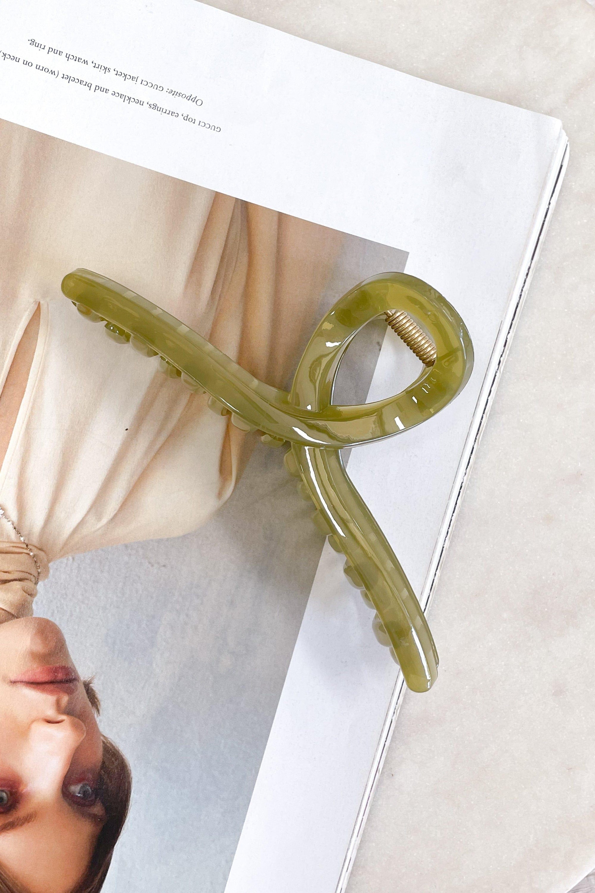 Neptune hair clip, , Our New Neptune hair clip Is Now Only $16.00 Exclusive At Mishkah, We Have The Latest Fashion Accessories @ Mishkah Online Fashion Boutique Our New Neptune hair clip is now only $16.00-MISHKAH